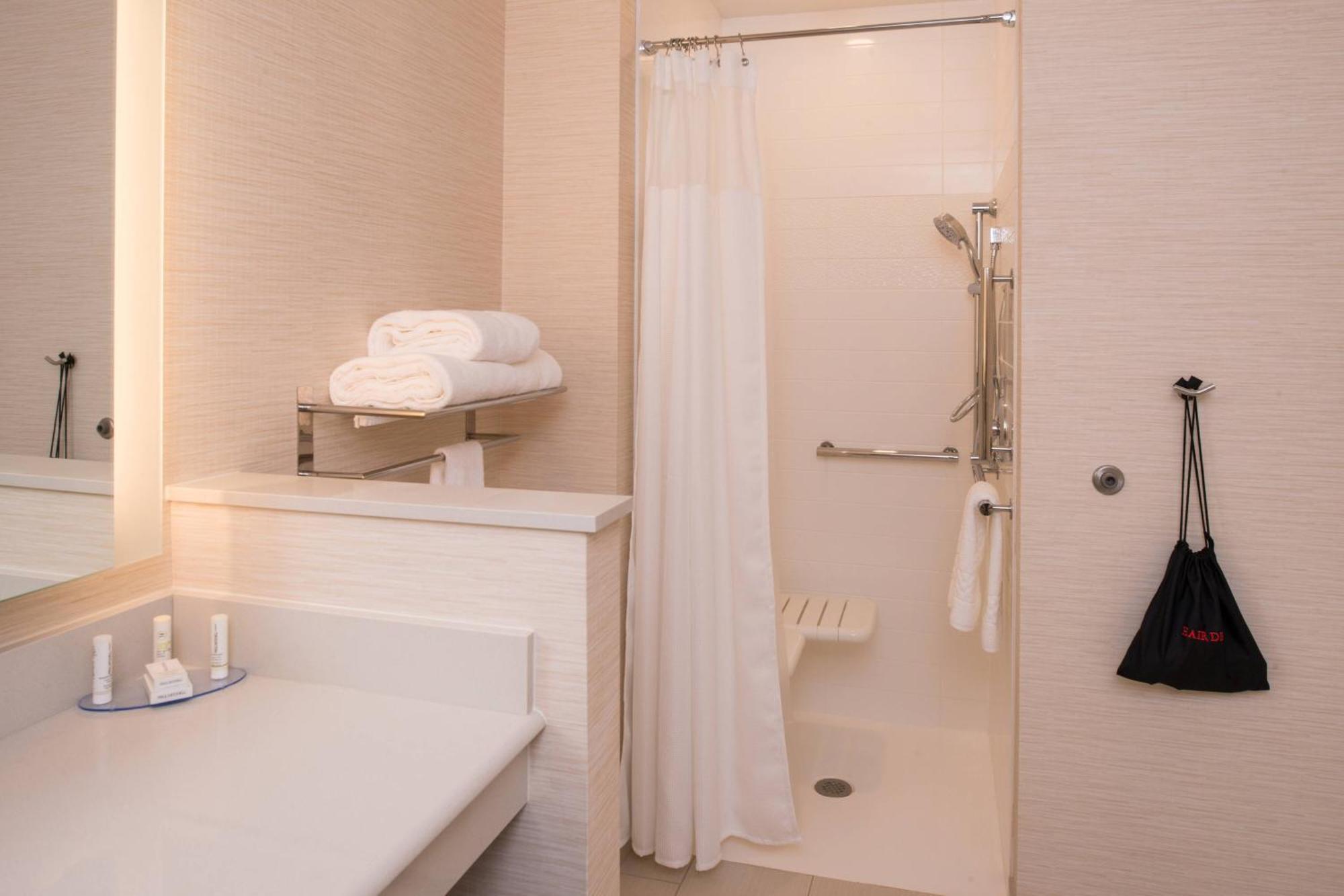 Fairfield Inn & Suites By Marriott Akron Stow Extérieur photo
