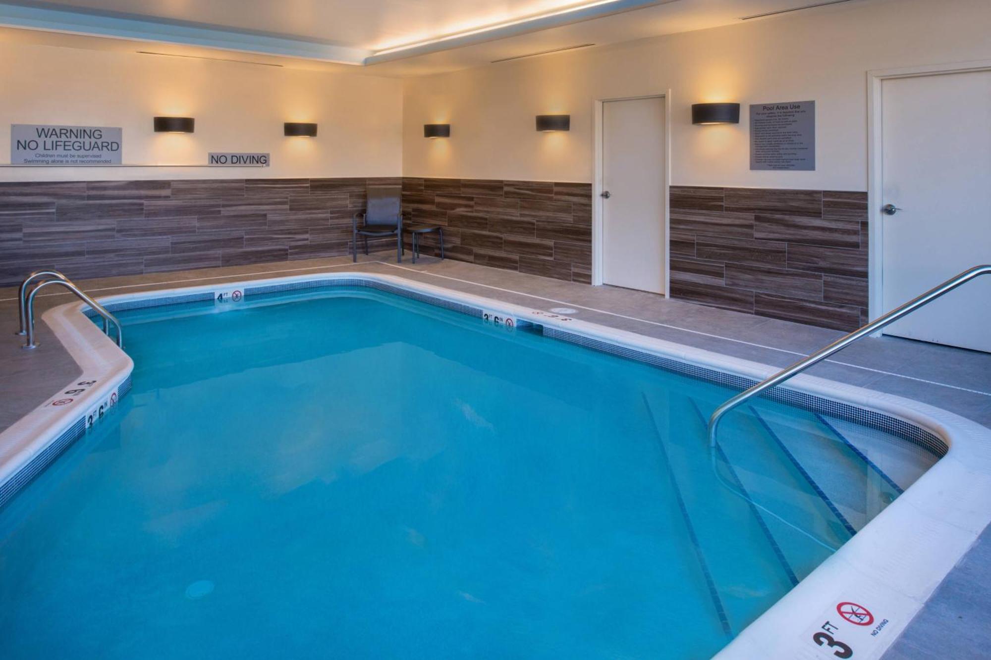 Fairfield Inn & Suites By Marriott Akron Stow Extérieur photo