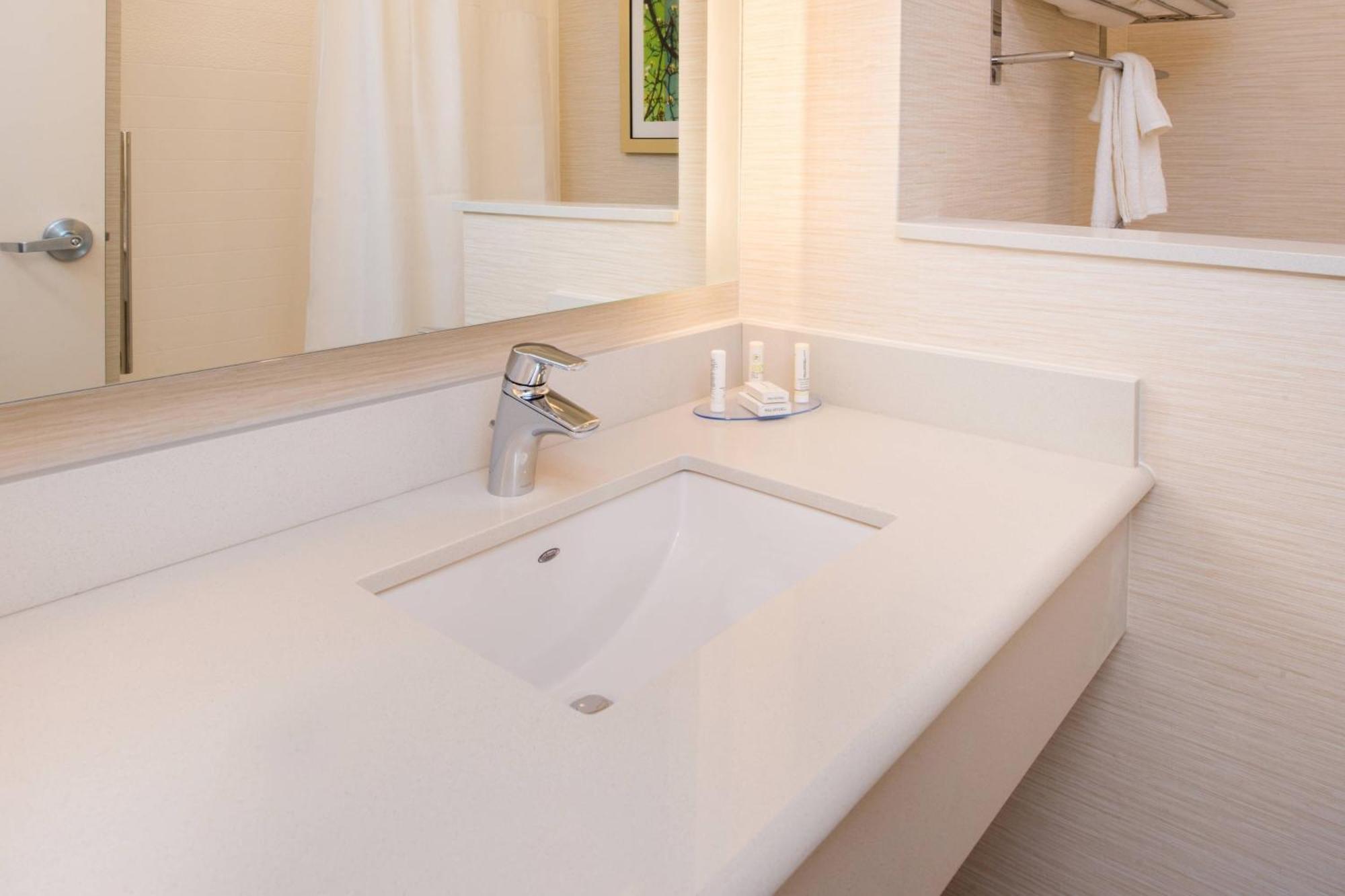 Fairfield Inn & Suites By Marriott Akron Stow Extérieur photo