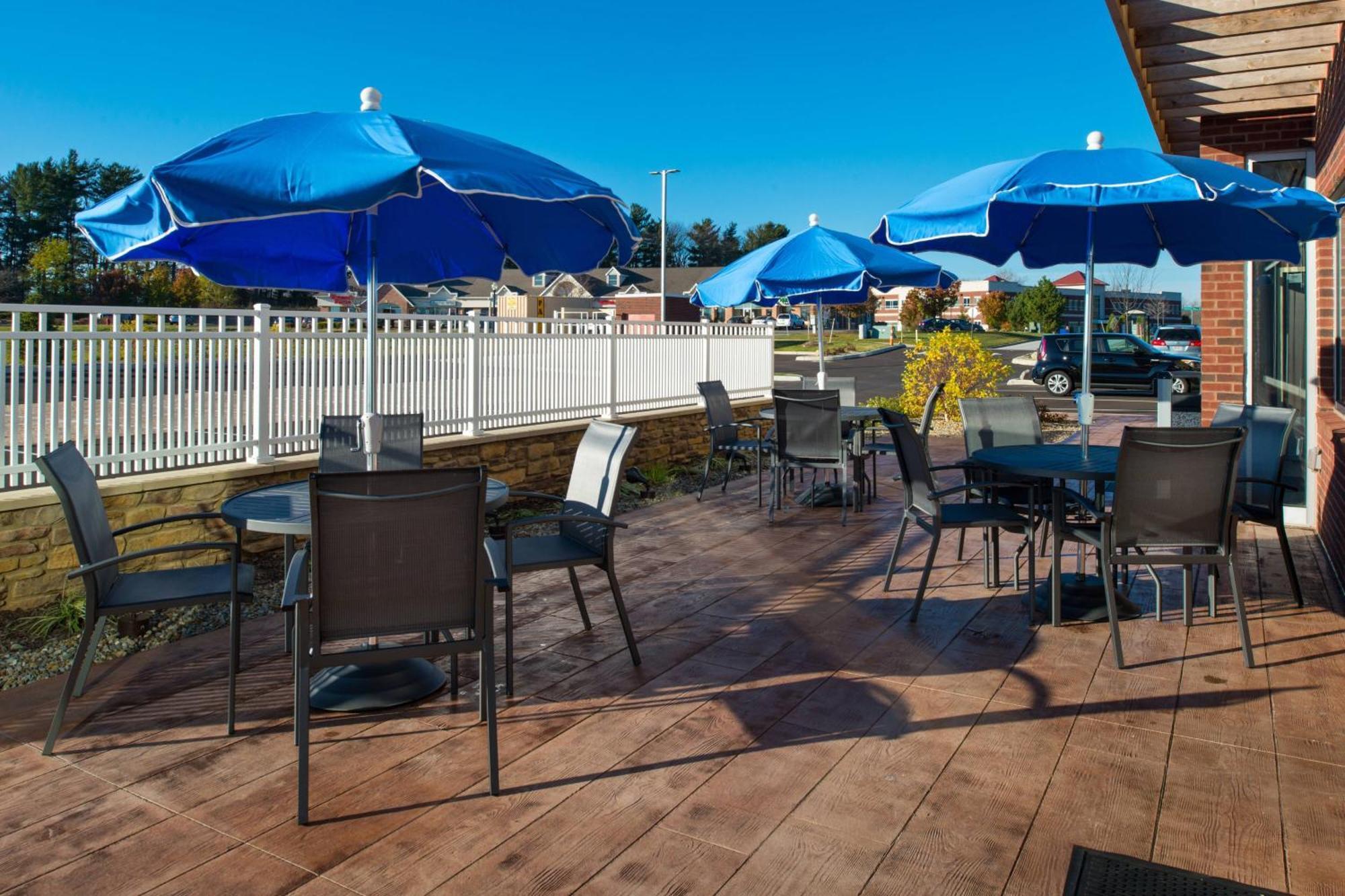 Fairfield Inn & Suites By Marriott Akron Stow Extérieur photo